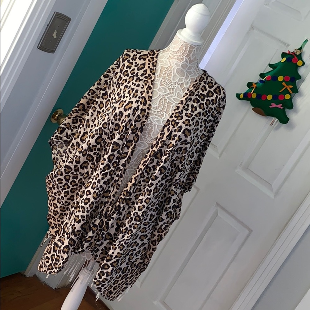 Angie Cheetah Print Shawl/Wrap/Cape